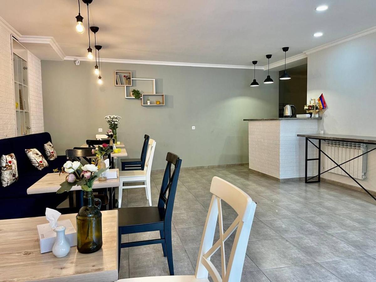 يريفان Hotel Merien المظهر الخارجي الصورة