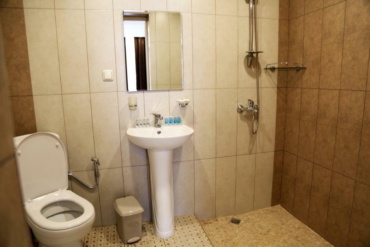 يريفان Hotel Merien المظهر الخارجي الصورة